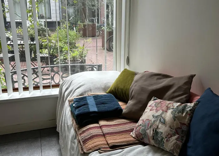 Bed & Breakfast Marijke's Guestroom *